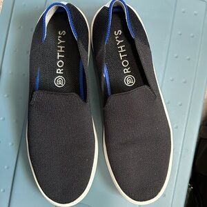 Rothy's women’s black “Original Slip-On Sneaker” size 9